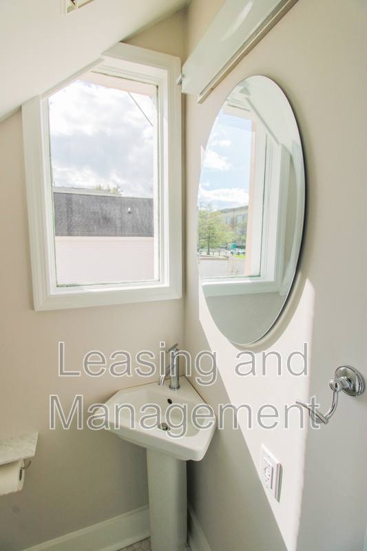 Townhouse for rent at 25 Ashley Ave, Charleston, SC 29401