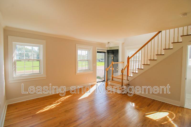 Townhouse for rent at 25 Ashley Ave, Charleston, SC 29401