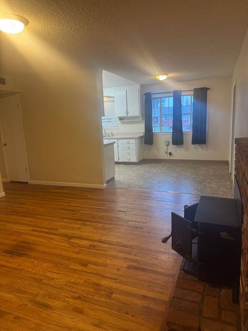 House for rent at 1006 Franzel, Red Bluff, CA 96080