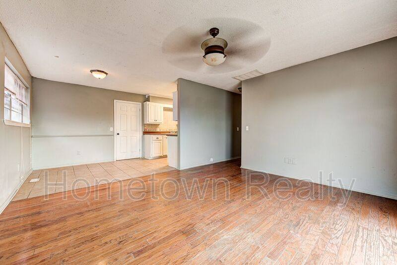 House for rent at 320 Cedar Crest Dr, Edmond, OK 73003