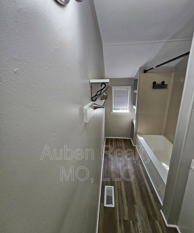 House for rent at 5126 Booth Ave, Kansas City, MO 64129