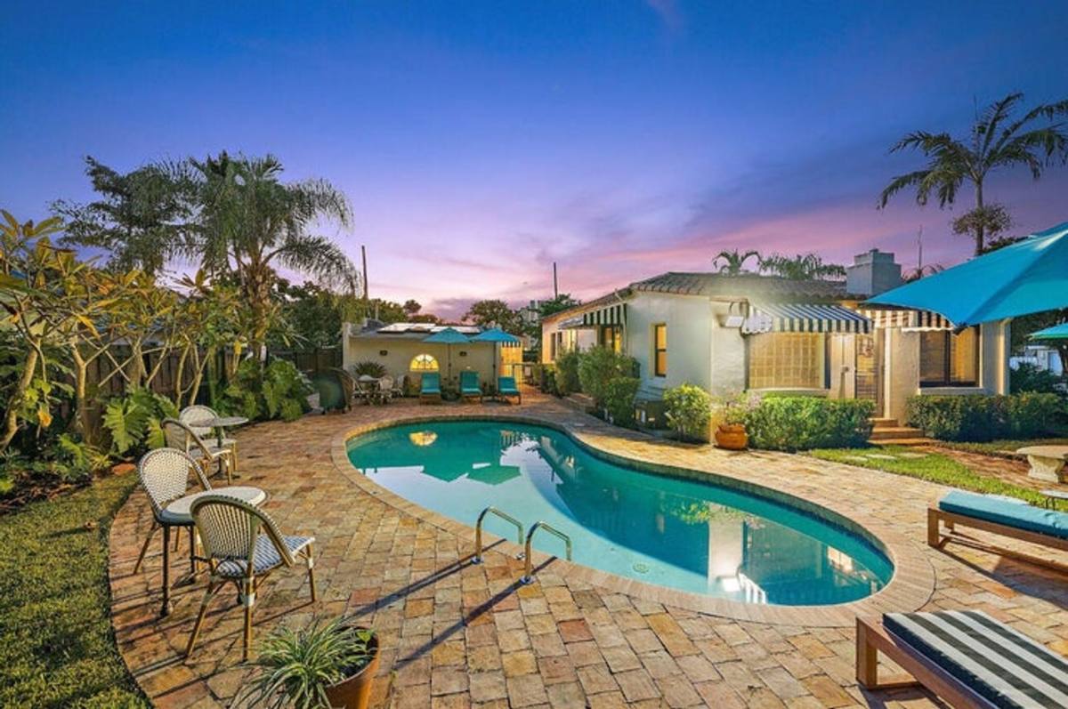 House for rent at 400 33rd St, West Palm Beach, FL 33407