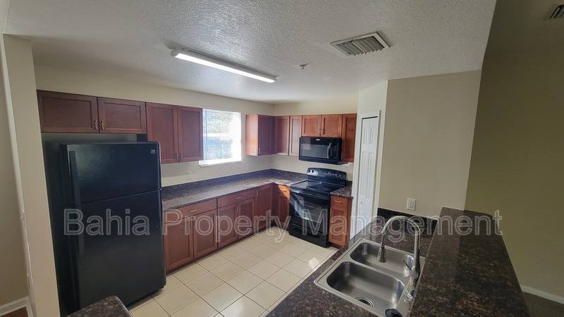 Townhouse for rent at 6054 Gibson Ave, Tampa, FL 33617