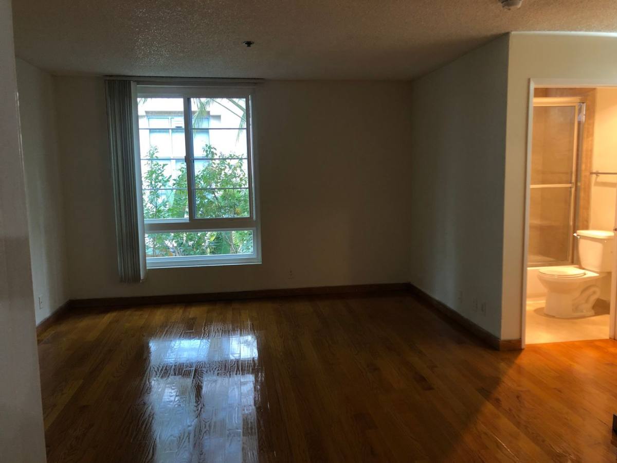 Apartment for rent at 10811 Ashton Ave, Los Angeles, CA 90024