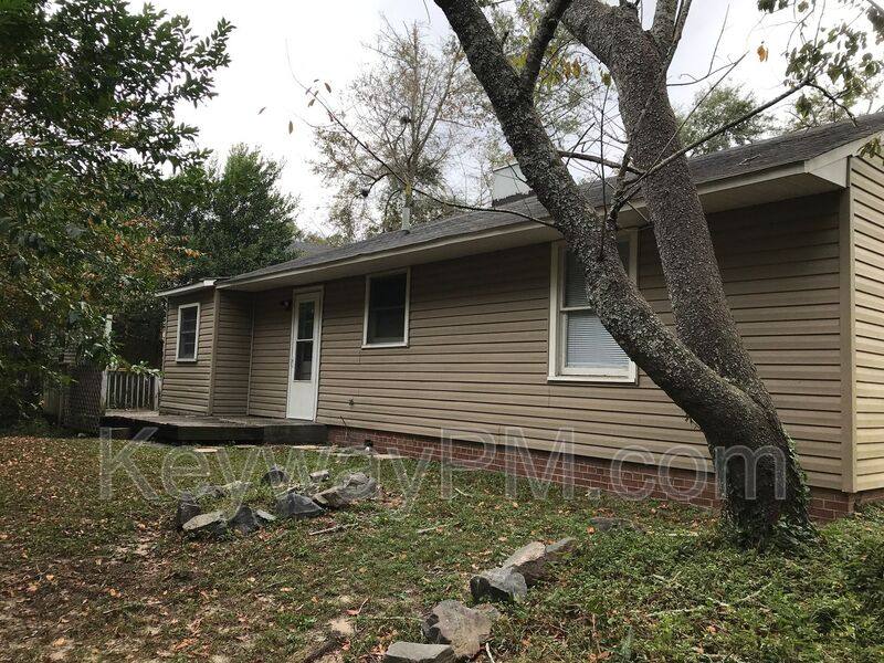 House for rent at 3018 Acorn Rd, Augusta, GA 30906