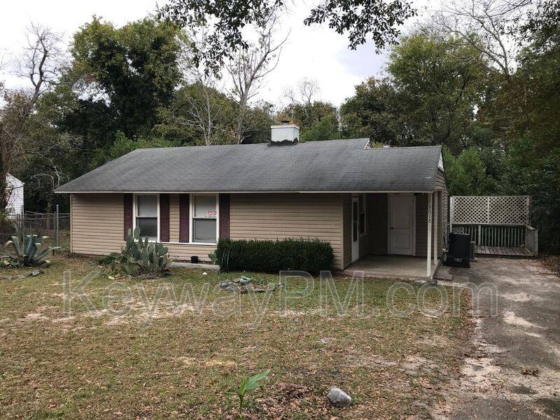 House for rent at 3018 Acorn Rd, Augusta, GA 30906