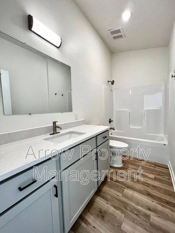 Apartment for rent at 2230 R St #1, Lincoln, NE 68503