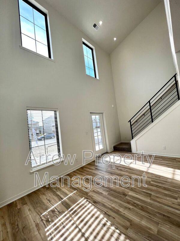 Apartment for rent at 2230 R St #1, Lincoln, NE 68503
