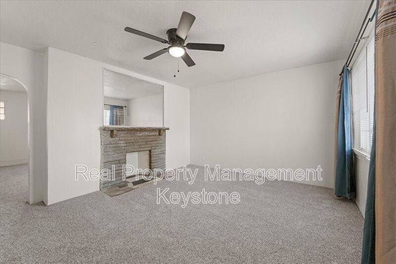House for rent at 71 McKinnie Ave, McKees Rocks, PA 15136