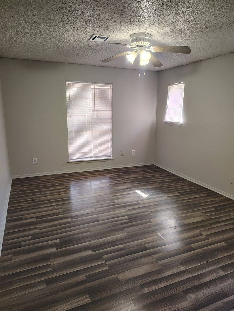 House for rent at 8717 Saint George Way, Oklahoma City, OK 73110