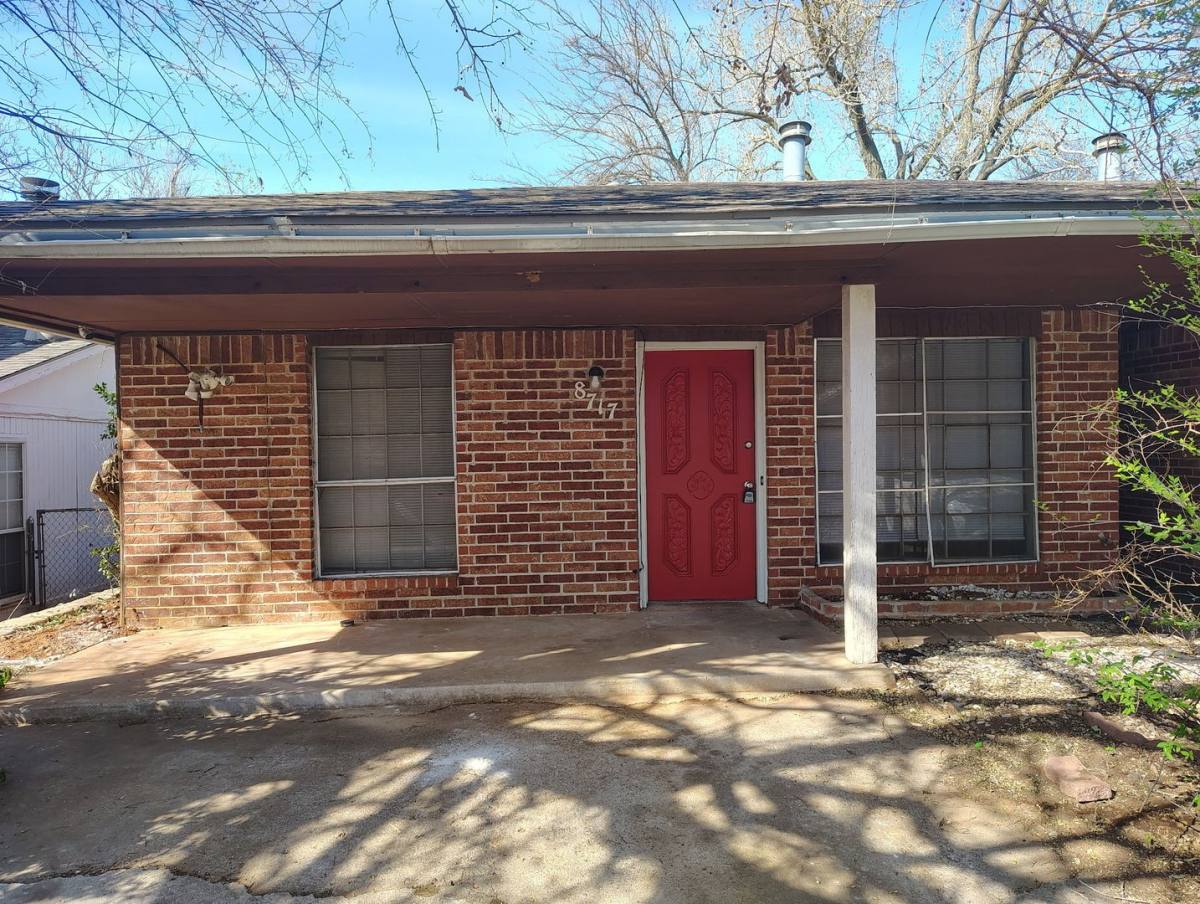 House for rent at 8717 Saint George Way, Oklahoma City, OK 73110