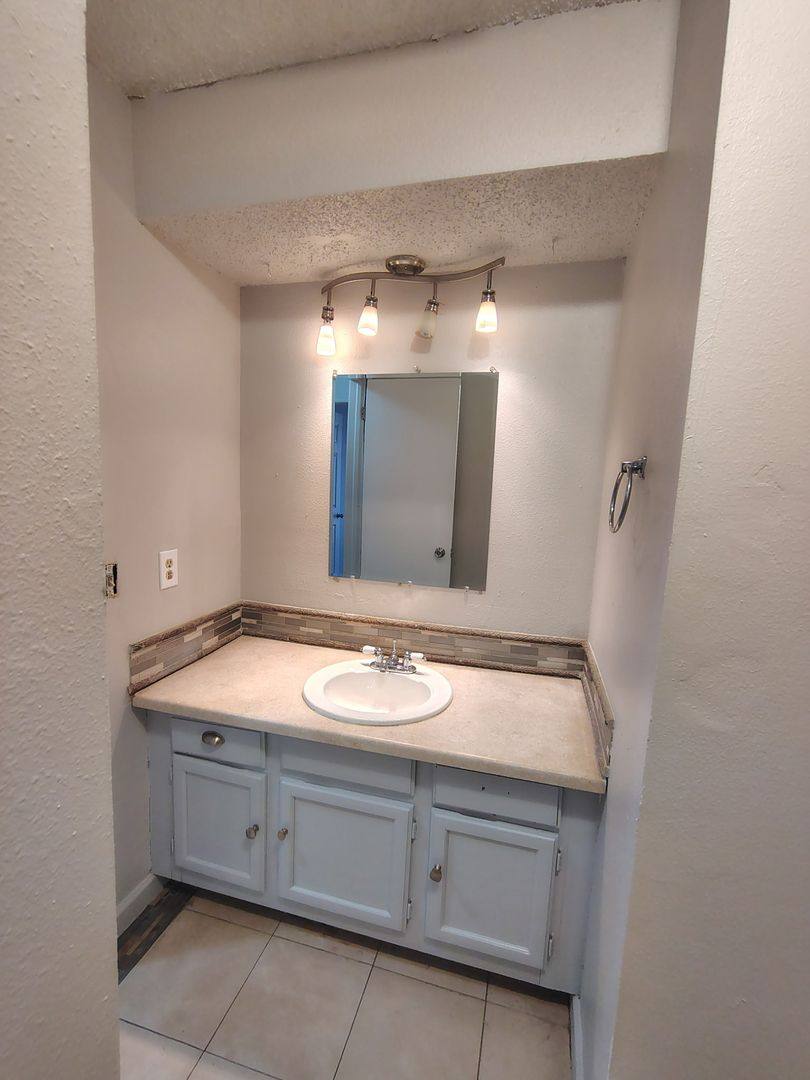 House for rent at 8717 Saint George Way, Oklahoma City, OK 73110
