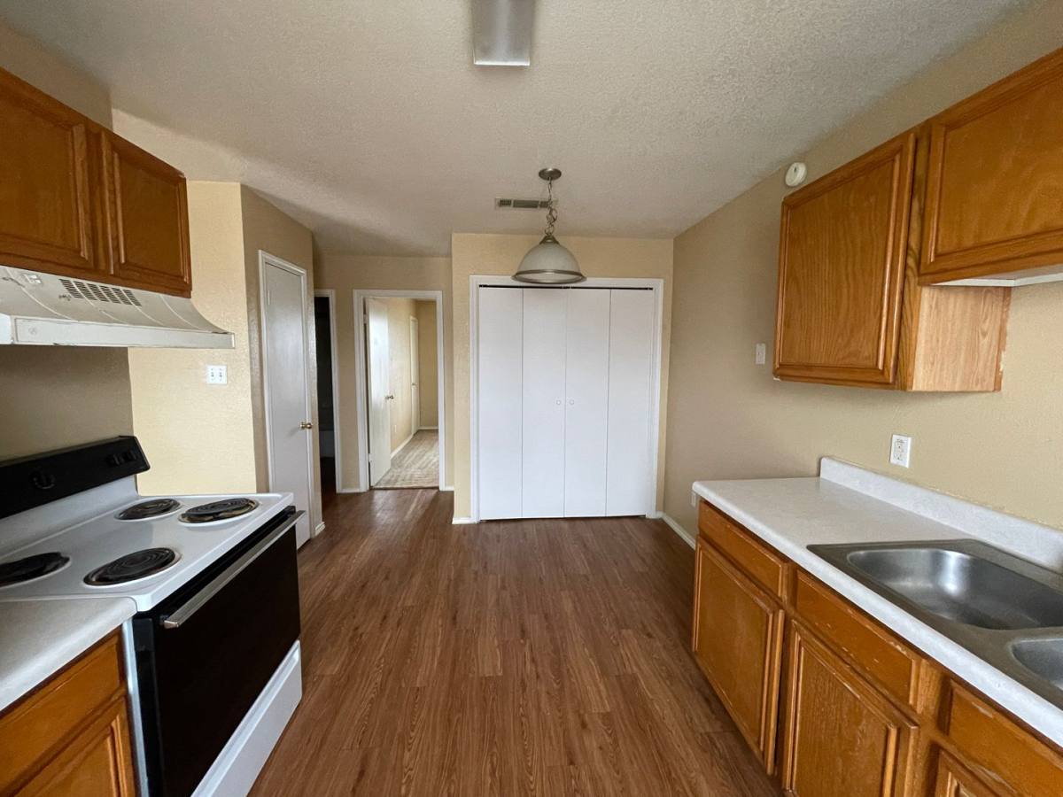 Apartment for rent at 1603 Cedarhill Dr, Killeen, TX 76543