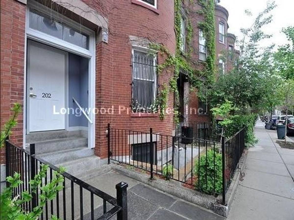 Apartment for rent at 200 Northampton St #1, Boston, MA 02118