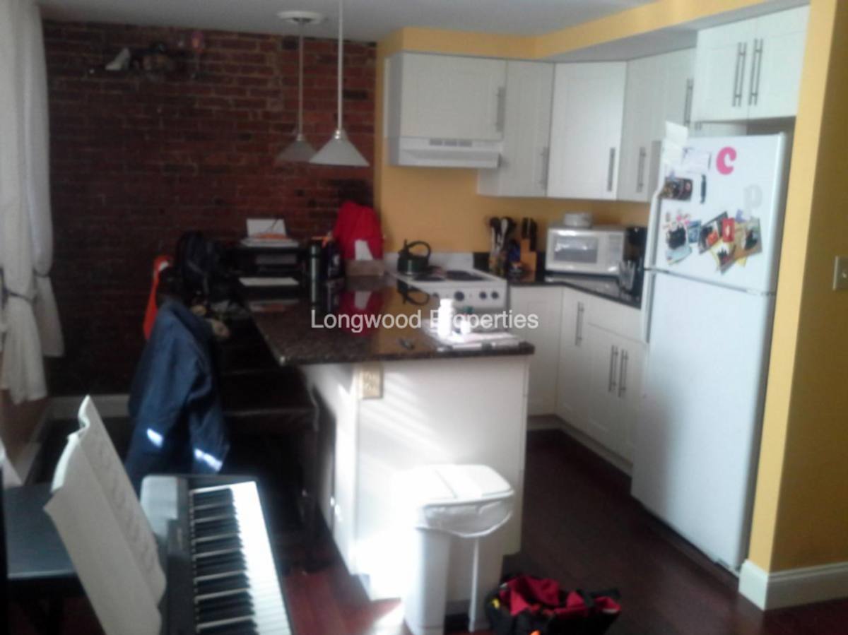 Apartment for rent at 200 Northampton St #1, Boston, MA 02118