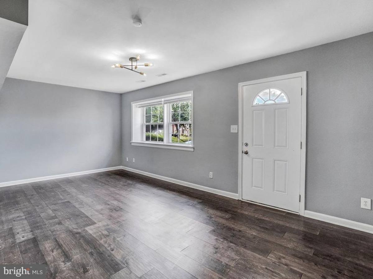 Townhouse for rent at 330 Brock Square, Fredericksburg, VA 22401