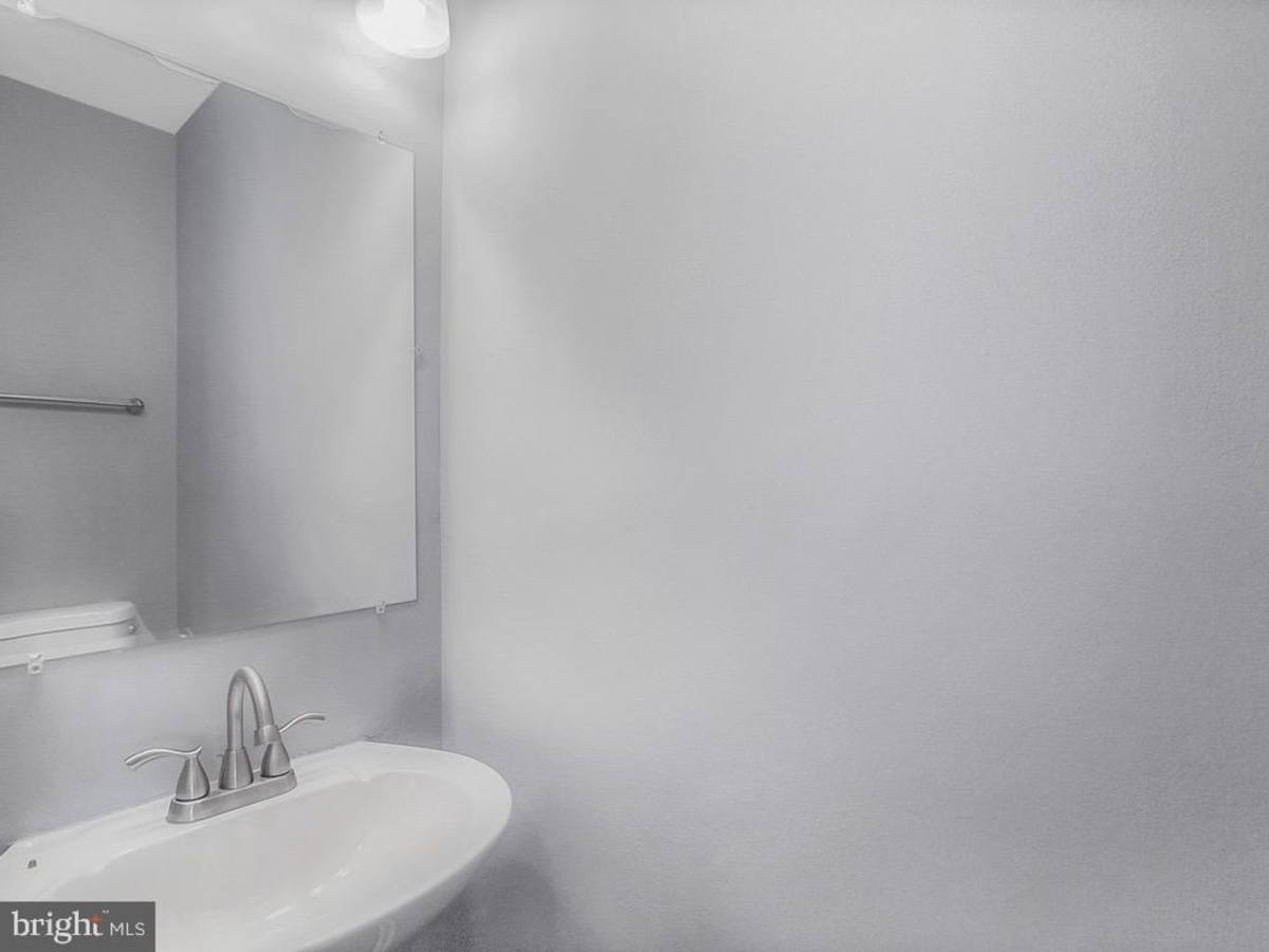 Townhouse for rent at 330 Brock Square, Fredericksburg, VA 22401