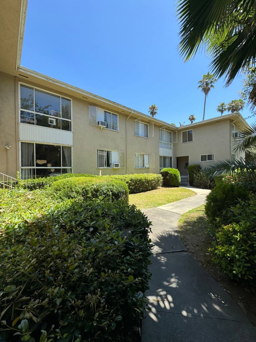 Apartment for rent at 350 Pasadena Ave, South Pasadena, CA 91030