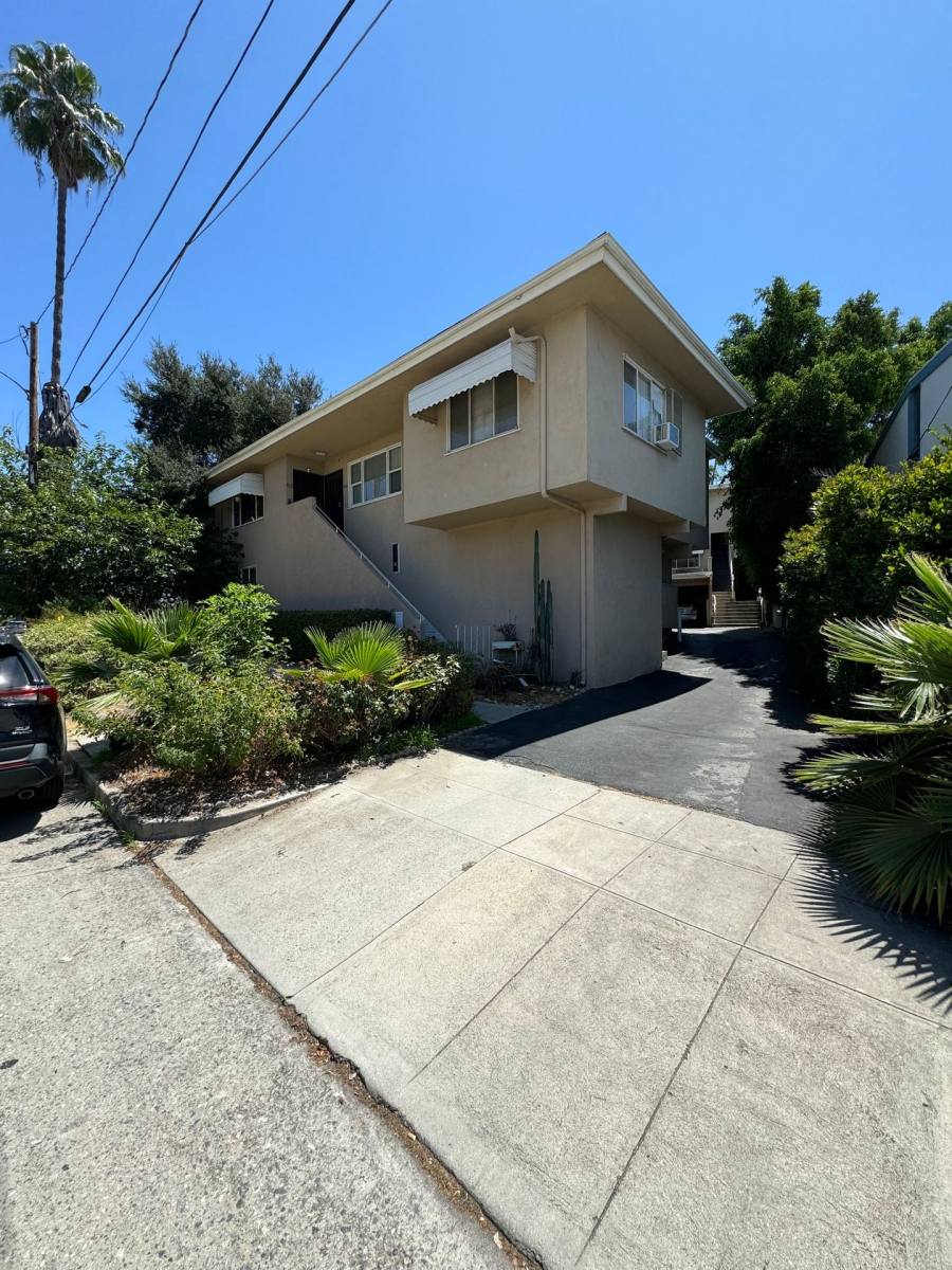 Apartment for rent at 350 Pasadena Ave, South Pasadena, CA 91030
