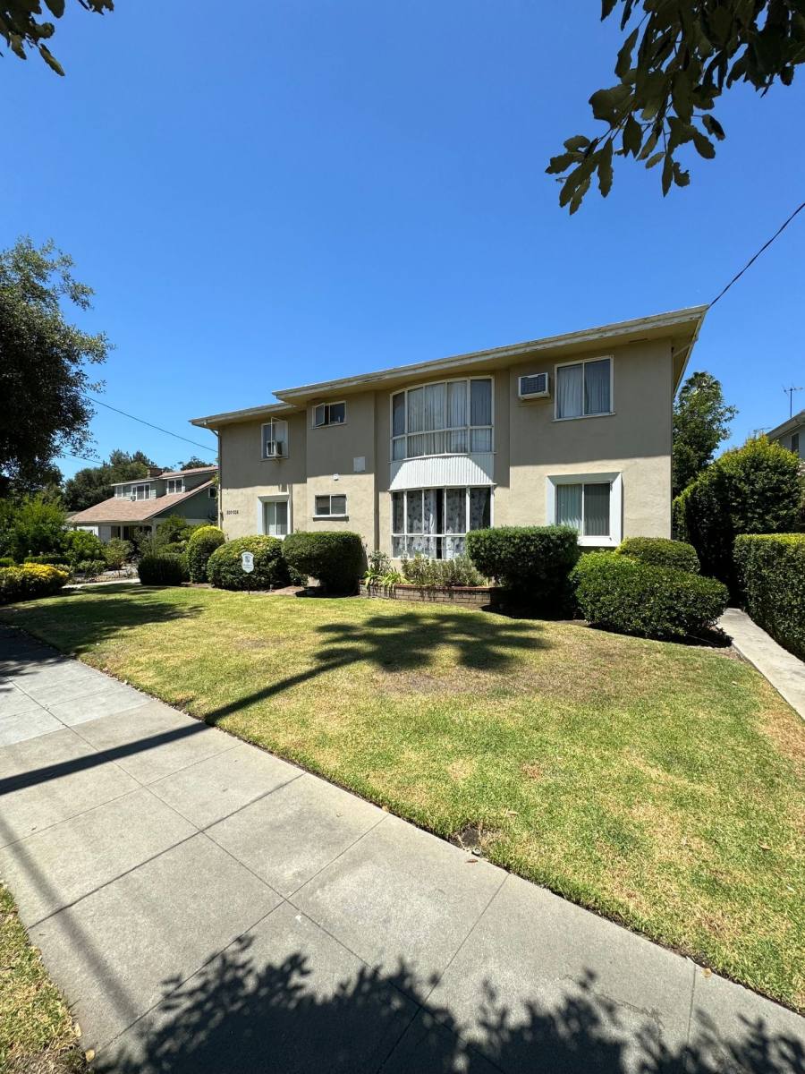 Apartment for rent at 350 Pasadena Ave, South Pasadena, CA 91030