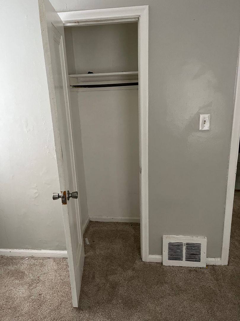 House for rent at 10692 Meuse St, Detroit, MI 48224