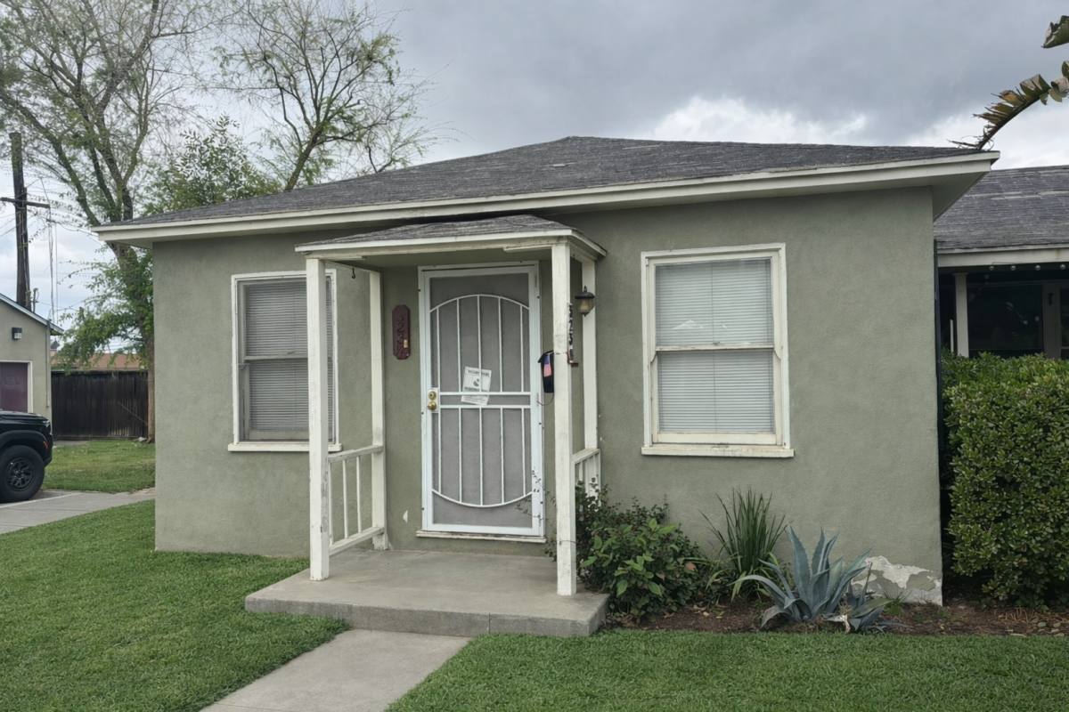 Apartment for rent at 319 Holtby Rd, Bakersfield, CA 93304