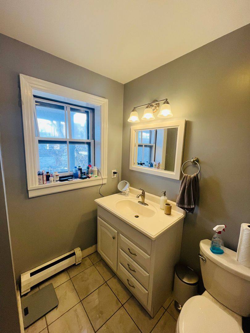 Apartment for rent at 366 Hamilton St, Albany, NY 12210