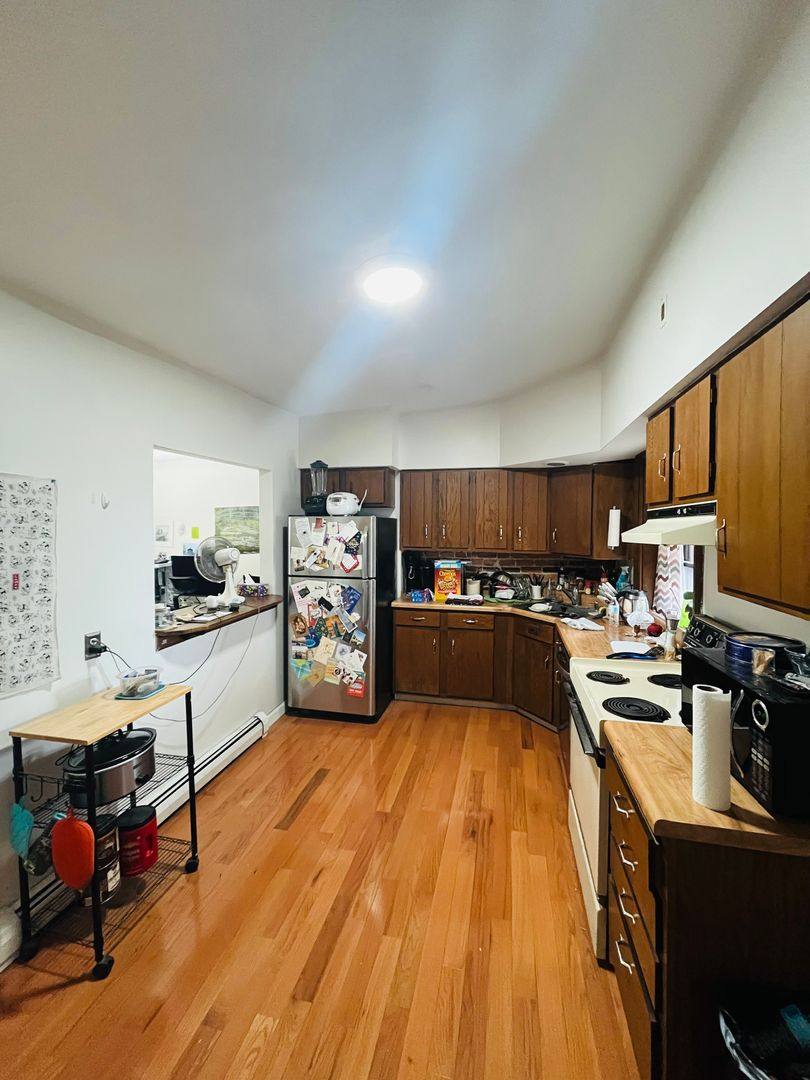 Apartment for rent at 366 Hamilton St, Albany, NY 12210