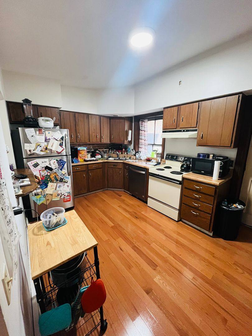 Apartment for rent at 366 Hamilton St, Albany, NY 12210
