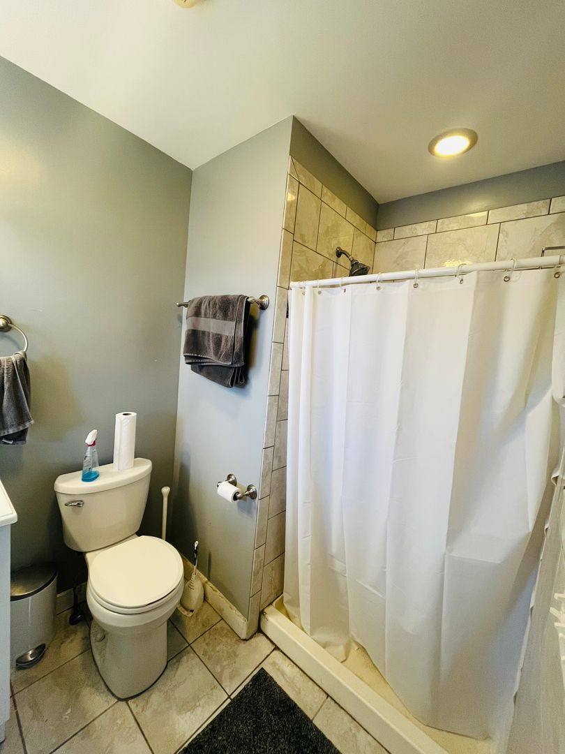 Apartment for rent at 366 Hamilton St, Albany, NY 12210