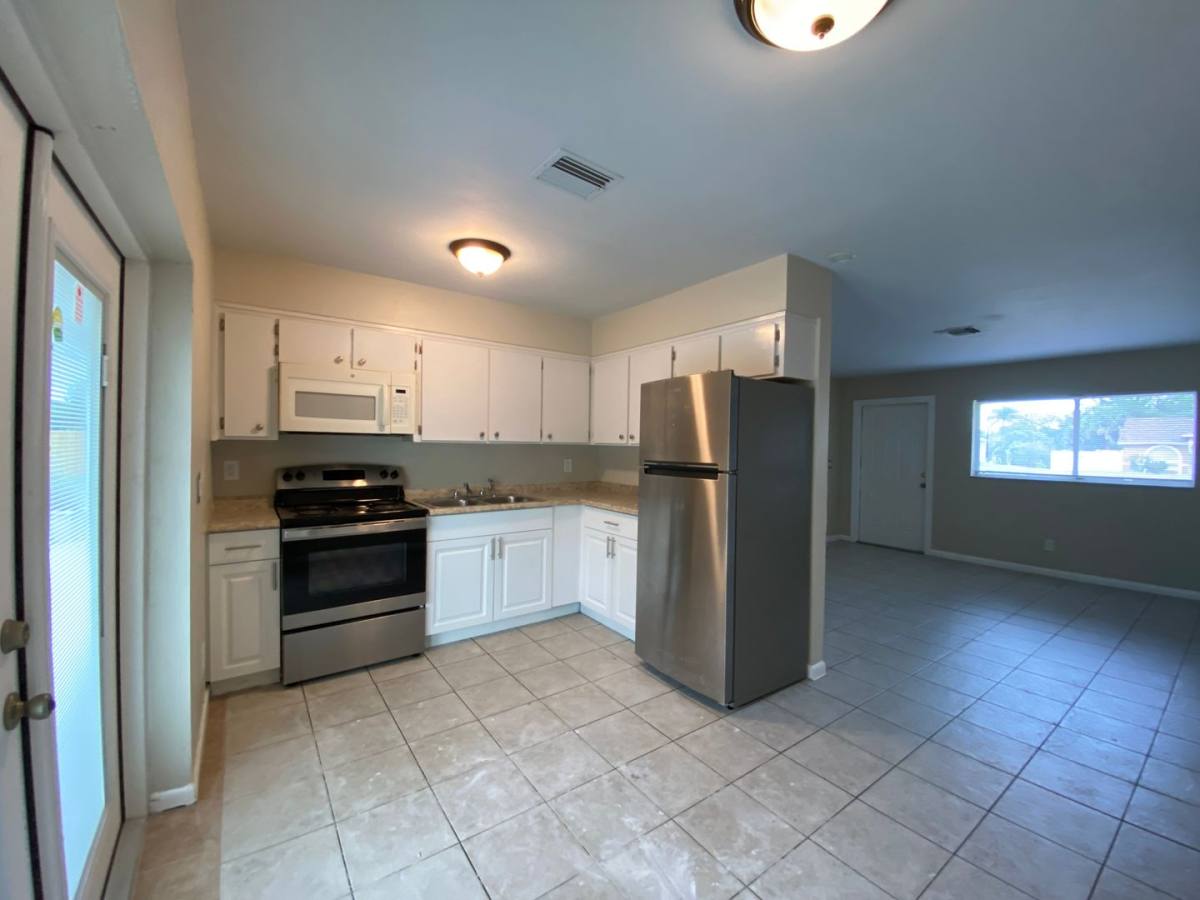 Townhouse for rent at 2601 47th Terrace SW, Naples, FL 34116