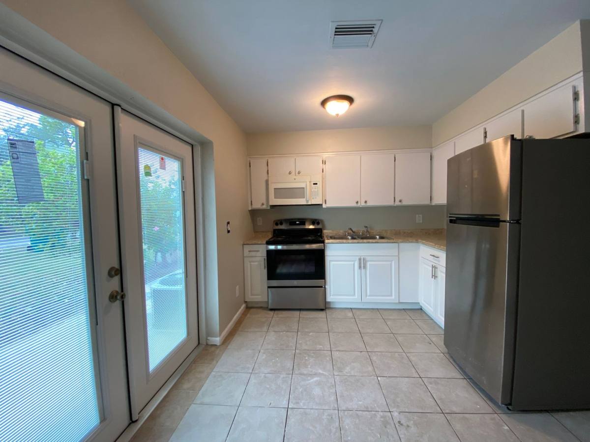 Townhouse for rent at 2601 47th Terrace SW, Naples, FL 34116