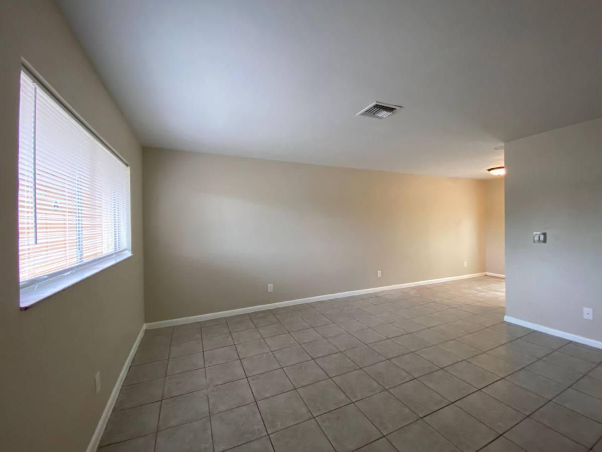 Townhouse for rent at 2601 47th Terrace SW, Naples, FL 34116