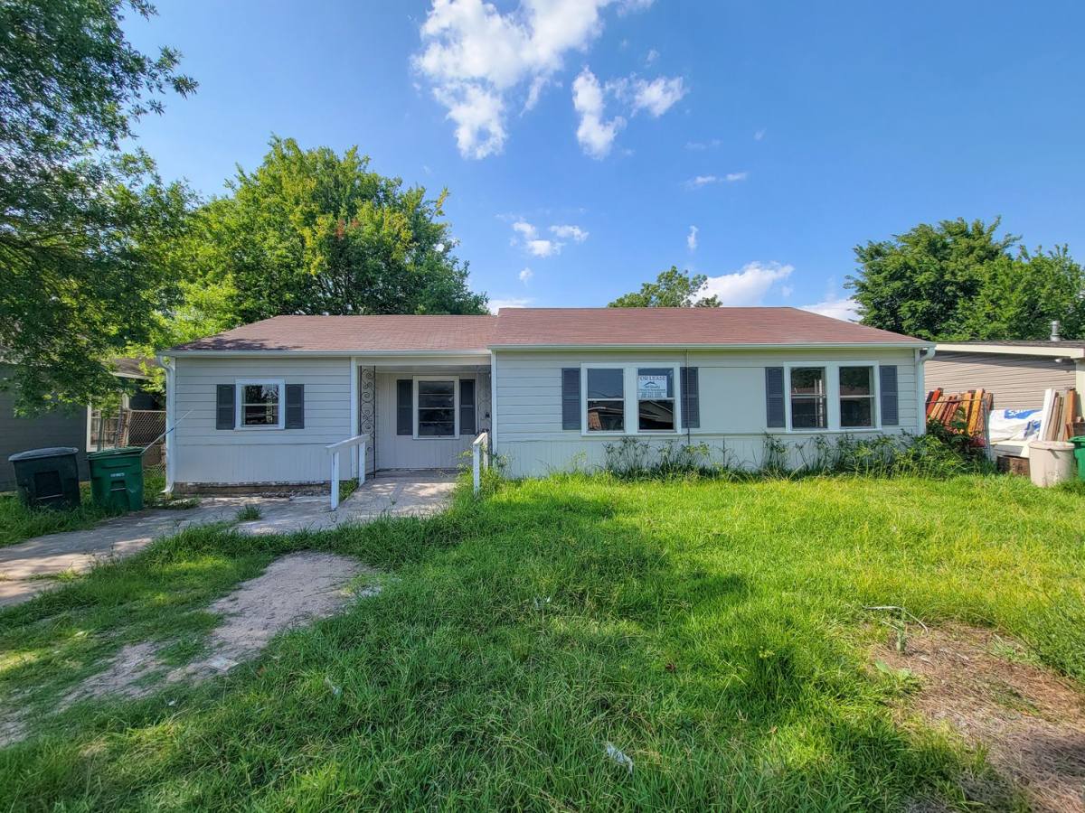 House for rent at 4909 Holloway Dr, Houston, TX 77048