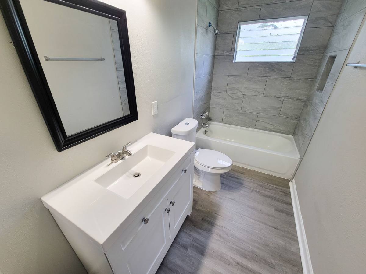 House for rent at 4909 Holloway Dr, Houston, TX 77048