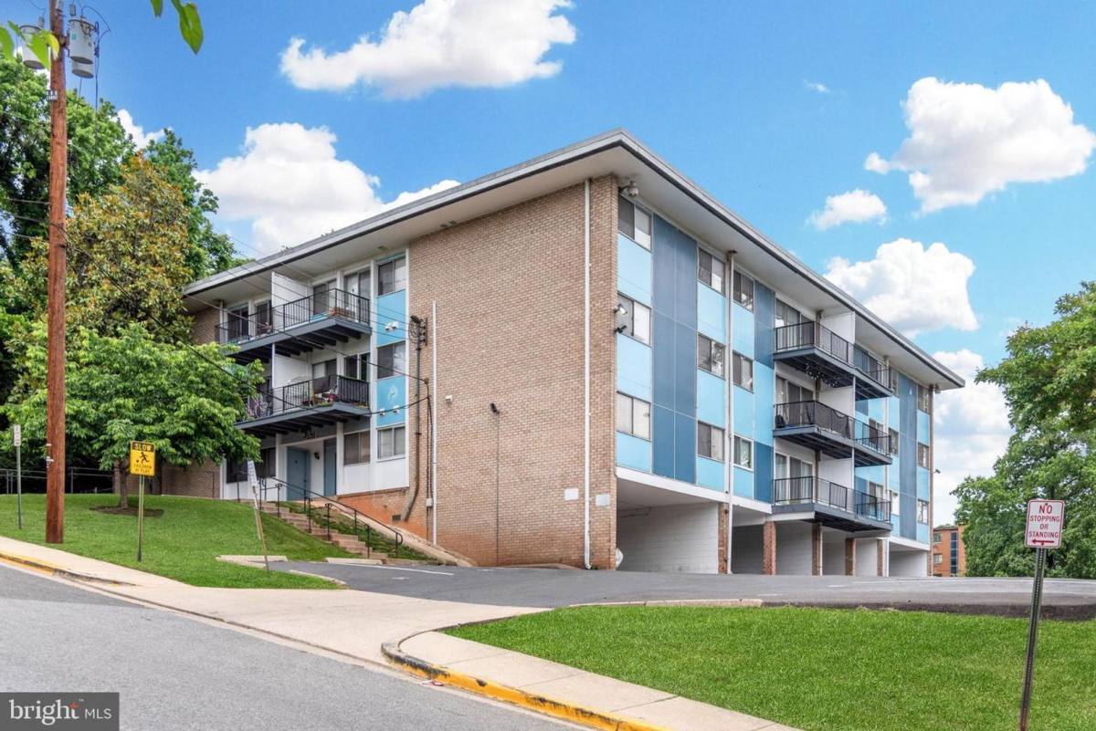 Apartment for rent at 5200 Quincy St, Bladensburg, MD 20710