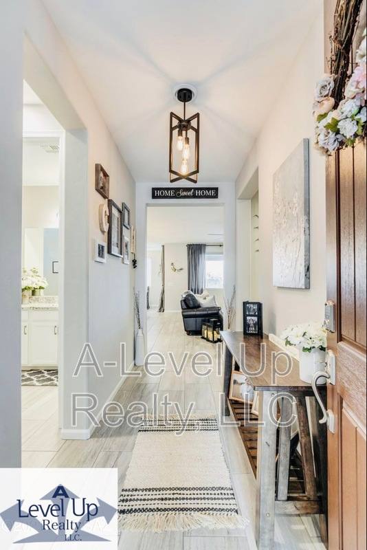 House for rent at 14097 N Silverleaf Lane, Marana, AZ 85658