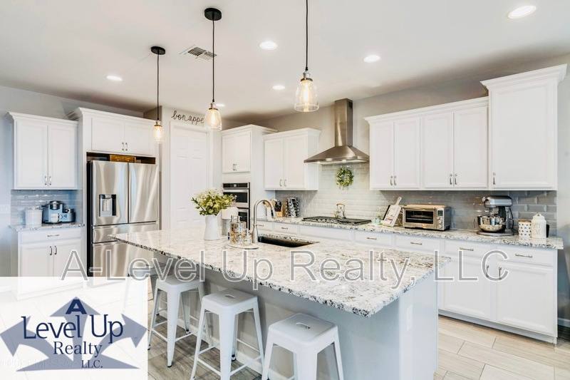 House for rent at 14097 N Silverleaf Lane, Marana, AZ 85658