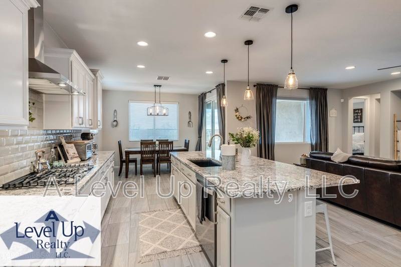 House for rent at 14097 N Silverleaf Lane, Marana, AZ 85658