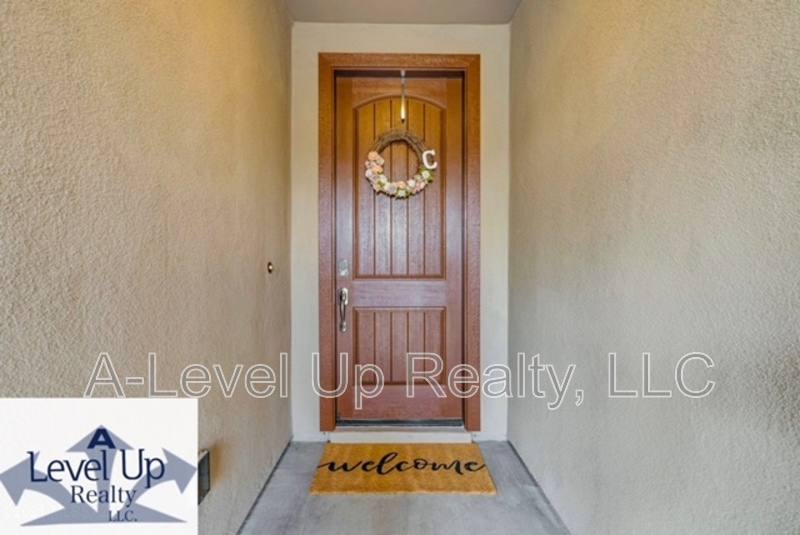 House for rent at 14097 N Silverleaf Lane, Marana, AZ 85658