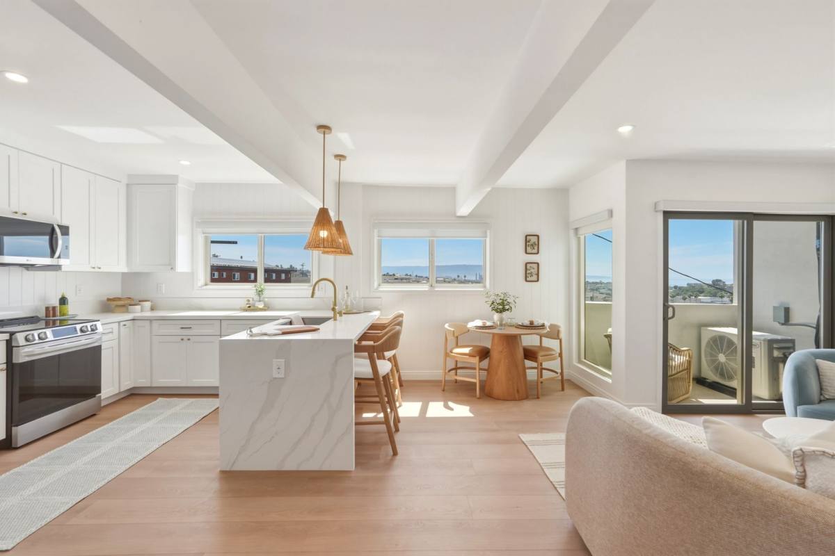Apartment for rent at 720-724 21st St, Hermosa Beach, CA 90254