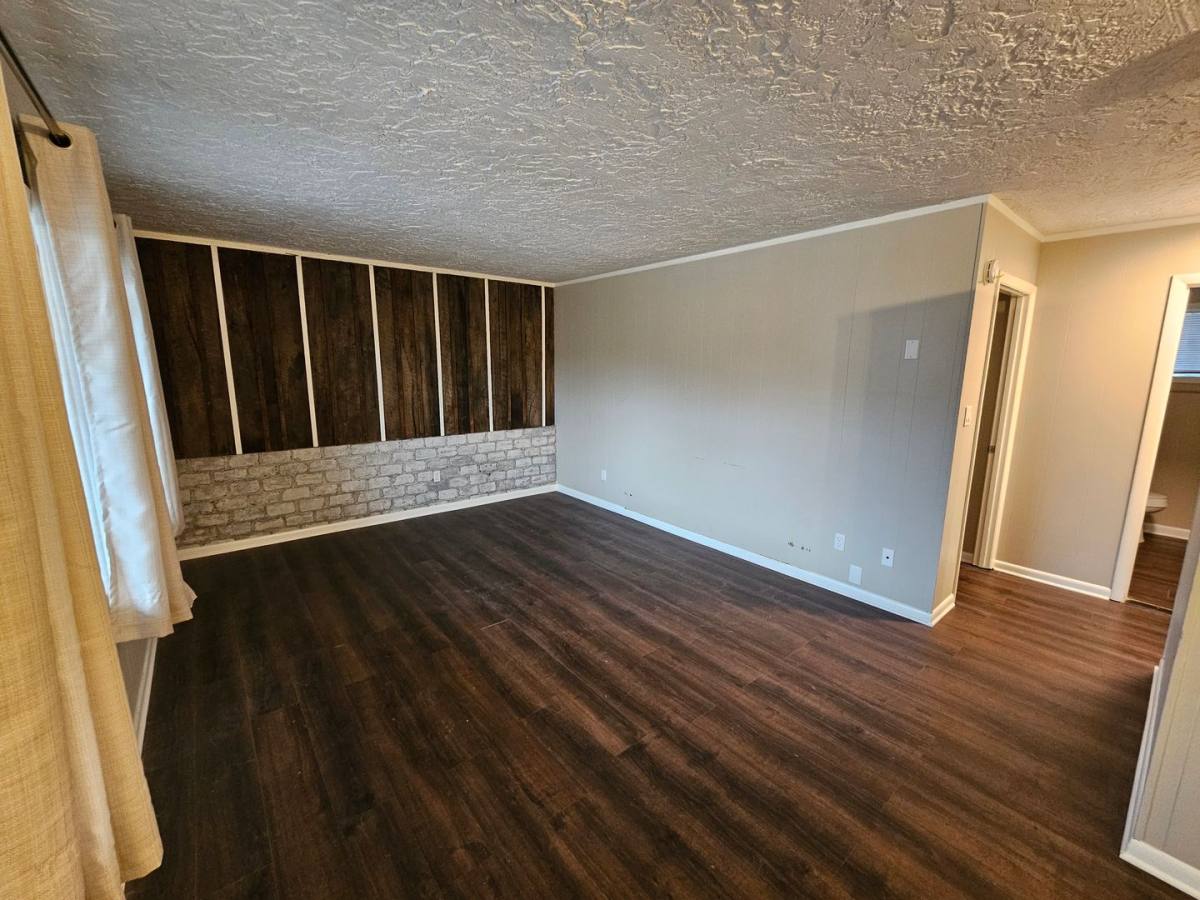 Apartment for rent at 218 N Willow Ave, Erwin, TN 37650