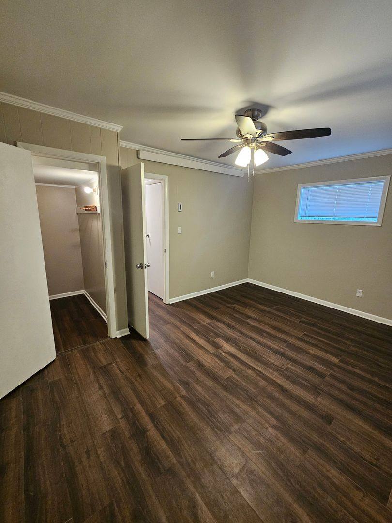Apartment for rent at 218 N Willow Ave, Erwin, TN 37650