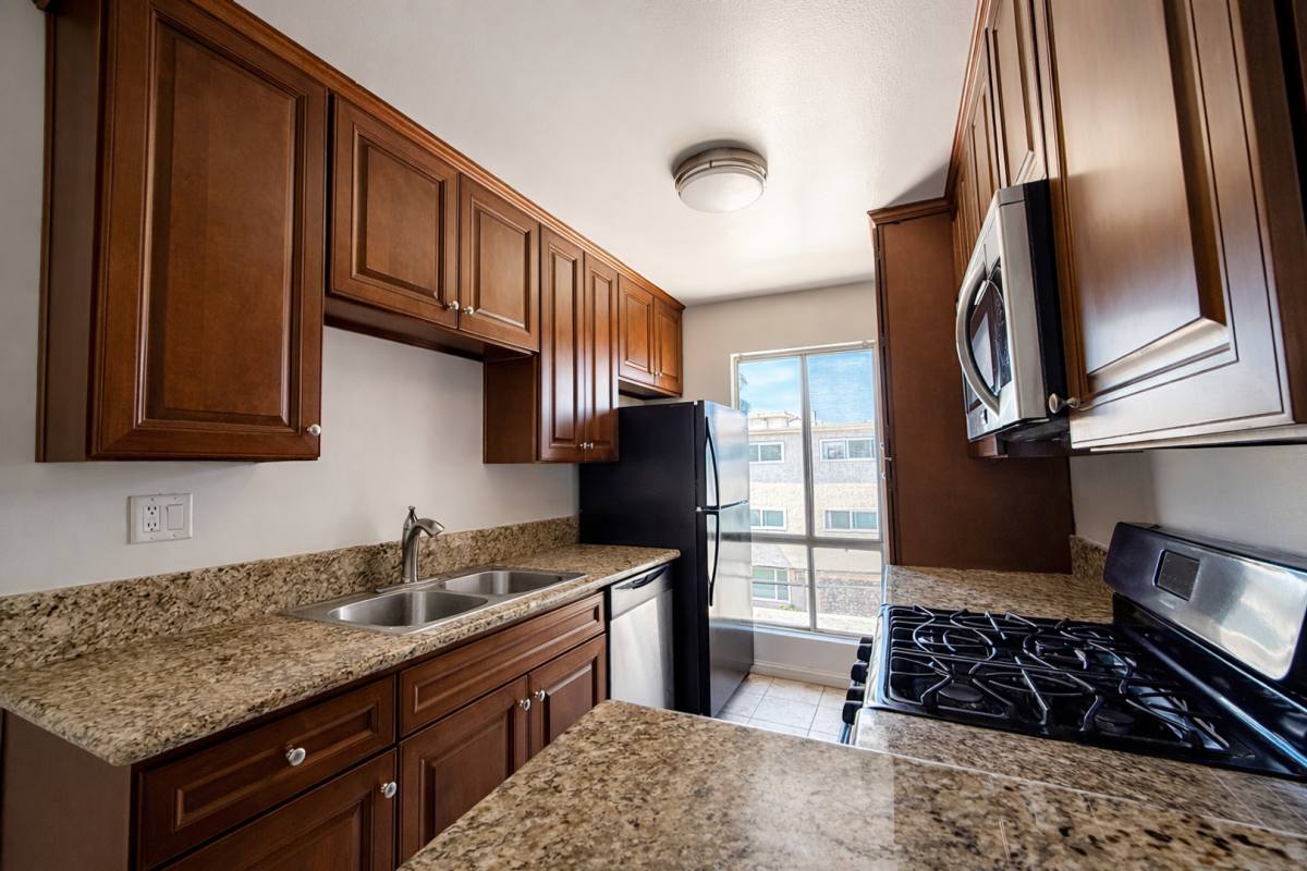 Apartment for rent at 1831 Camden Ave, Los Angeles, CA 90025