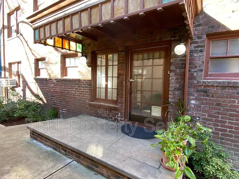 Apartment for rent at 1019 H St 11, Sacramento, CA 95814