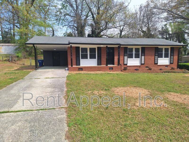 House for rent at 5370 Longmeadow Lane, Atlanta, GA 30349