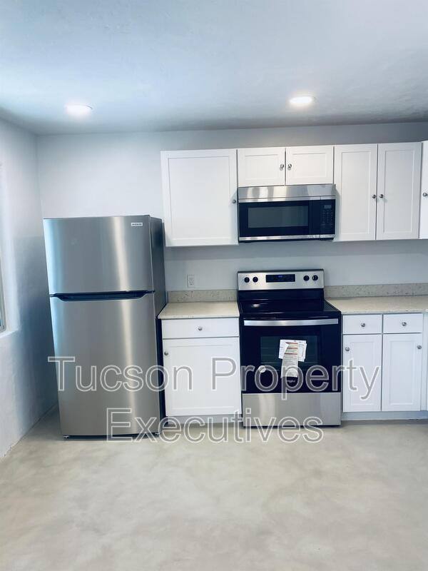 Apartment for rent at 124 E Jacinto St #3, Tucson, AZ 85705
