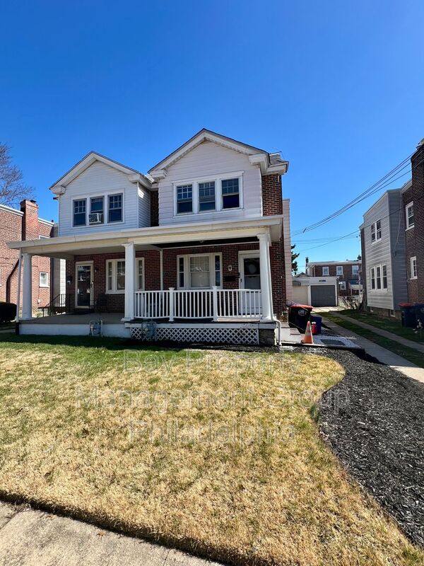 Townhouse for rent at 25 W Parkway Ave, Chester, PA 19013