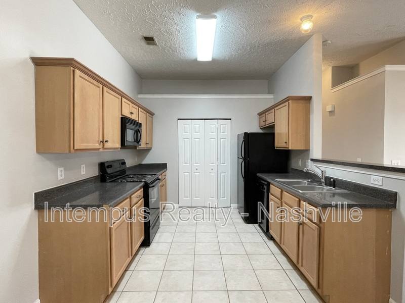 House for rent at 553 Rose Cottage Circle, Gallatin, TN 37066