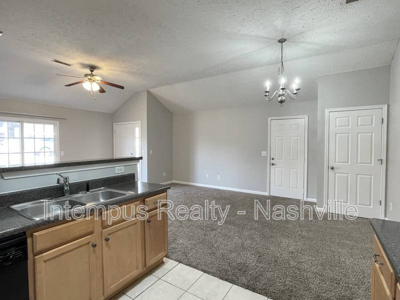 House for rent at 553 Rose Cottage Circle, Gallatin, TN 37066